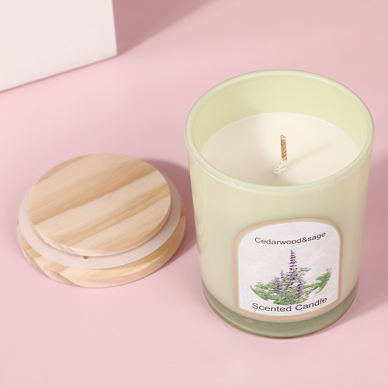 شمعة معطرة بغطاء خشبي وزجاج مل - مراجعة Candle Souvenir وسعره