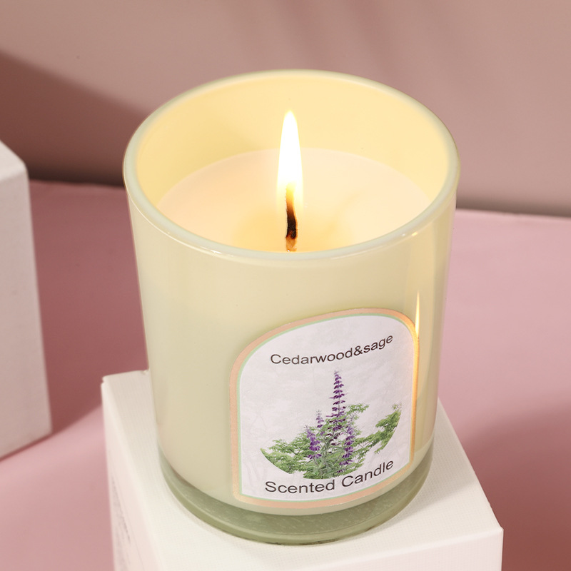 شمعة معطرة بغطاء خشبي وزجاج مل - مراجعة Candle Souvenir وسعره